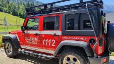 Proiect “rătăcit” de 8 ani prin sertare: Propunere legislativă pentru aprobarea utilizării semnalelor acustice și luminoase de către autovehiculele de intervenție Salvamont